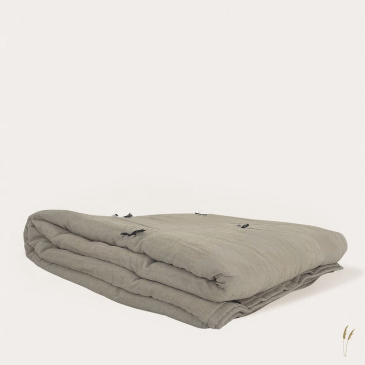 Oatmeal Hand Tucked Linen Quilt