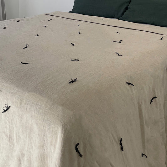 Oatmeal Hand Tucked Linen Quilt